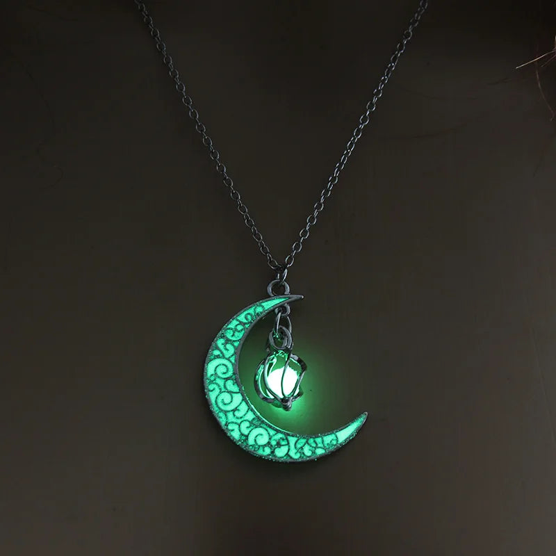 2022 Moon Glowing Necklace Gem Charm Jewelry Glow in the Dark Halloween Pendant Hollow Luminous Stone Pendant Necklace Gifts