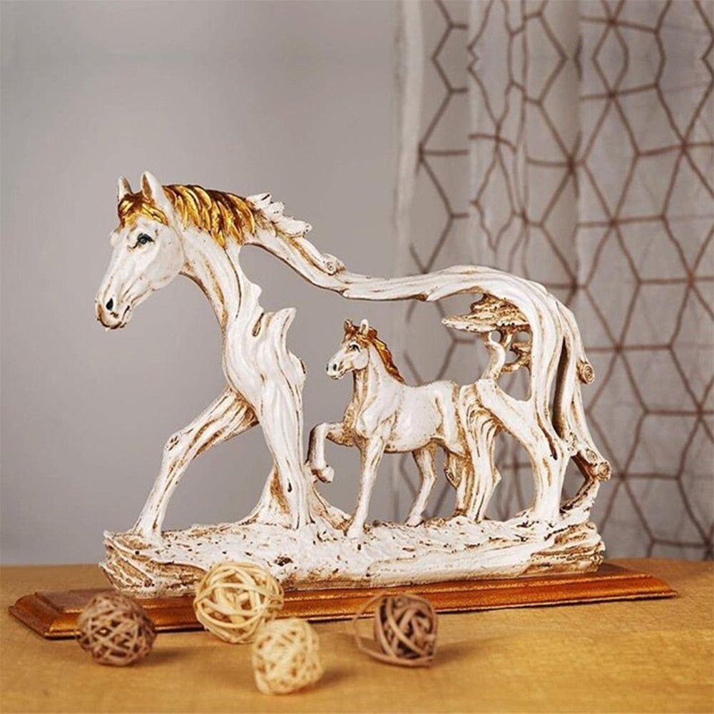 Resin Modern Indian Horse Statuette Animal Figurines Office Home Horse Sculpture Small Statue Home Desk Figurines Accessories