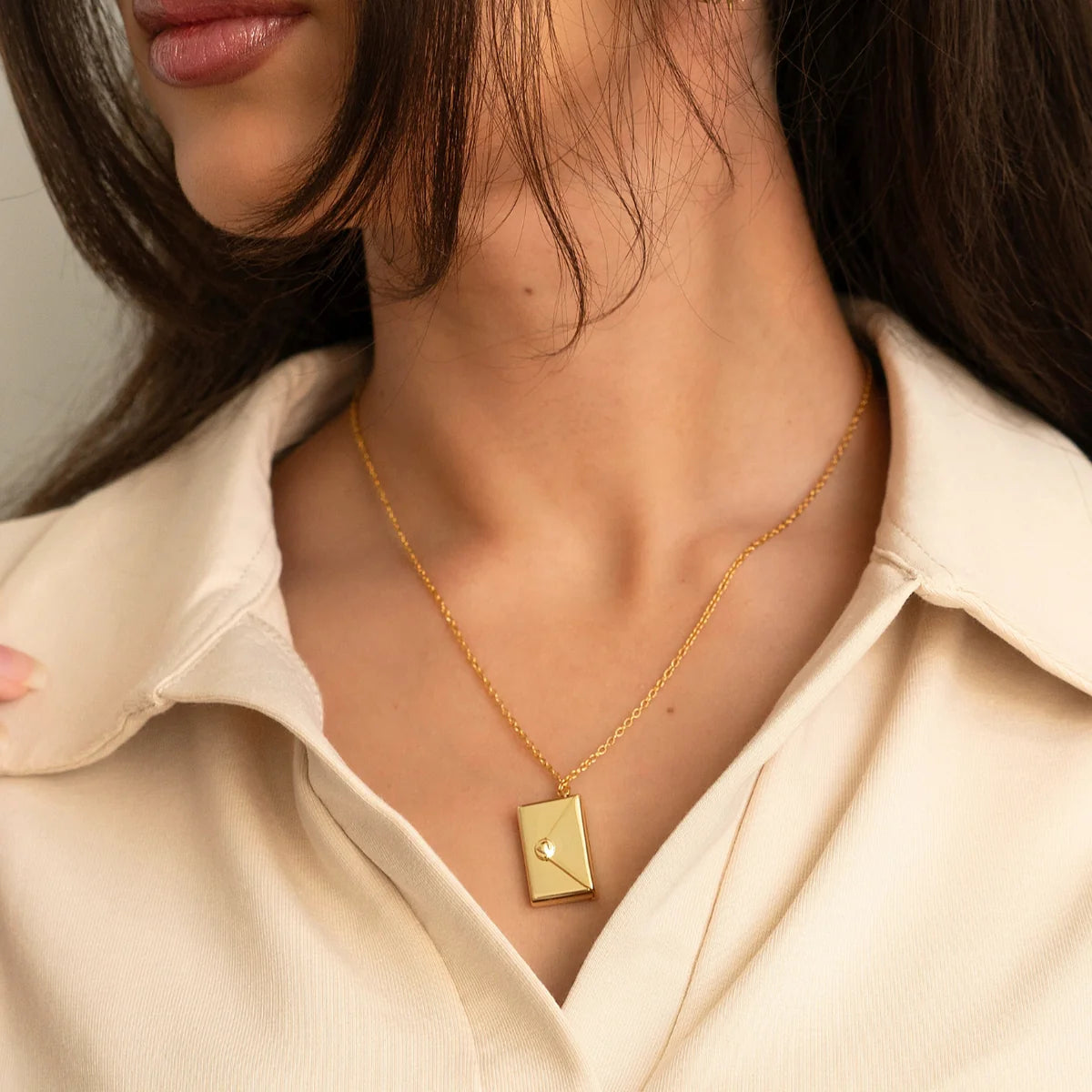 Love Letter Necklace - Collier Lettre d'Amour (Copy)
