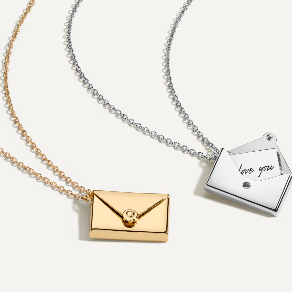 Love Letter Necklace - Collier Lettre d'Amour (Copy)
